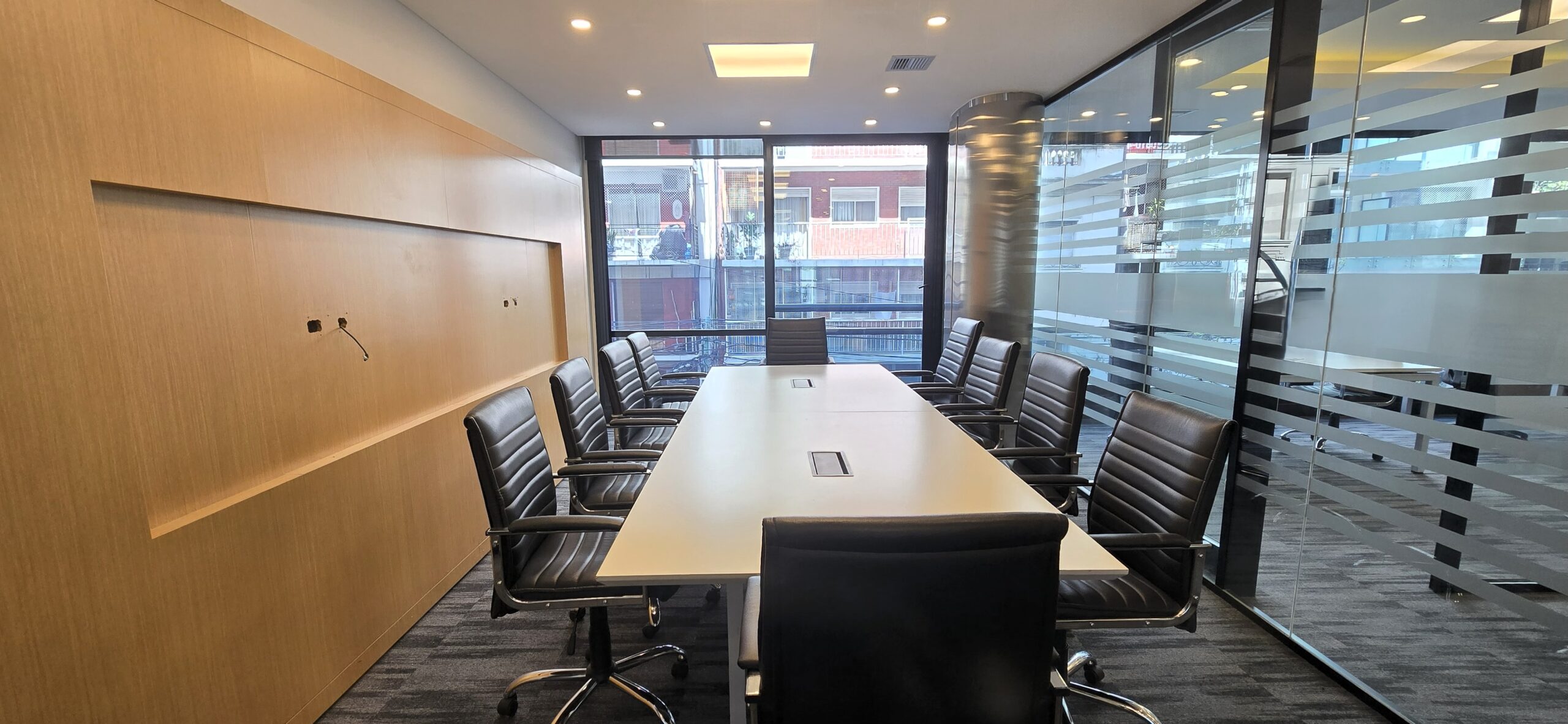 06 Sala de Reuniones